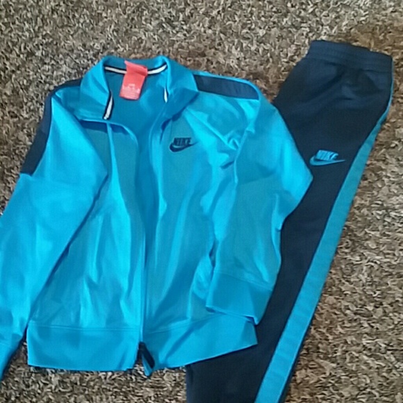 Nike Other - Boys Nike running suit Nike Other - Boys Nike running suit
